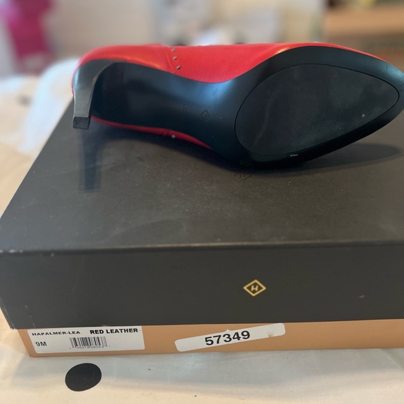 Red booties - Picture 2 of 4